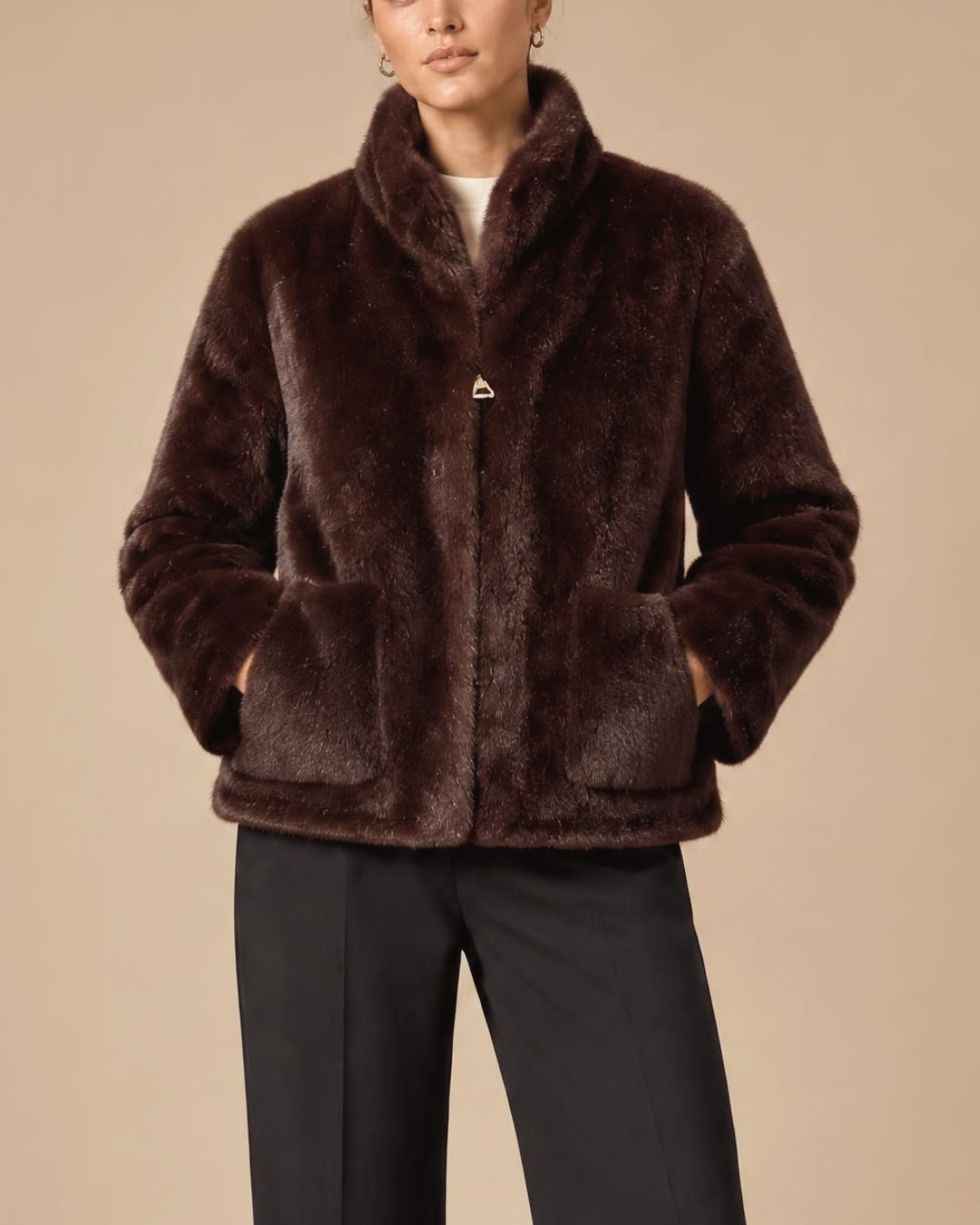 Veste fourrure réversible marron, de face