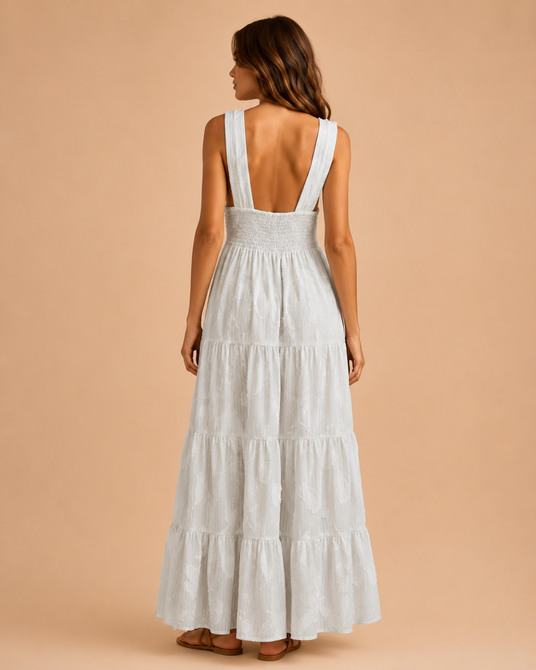 Robe brodée à bretelles