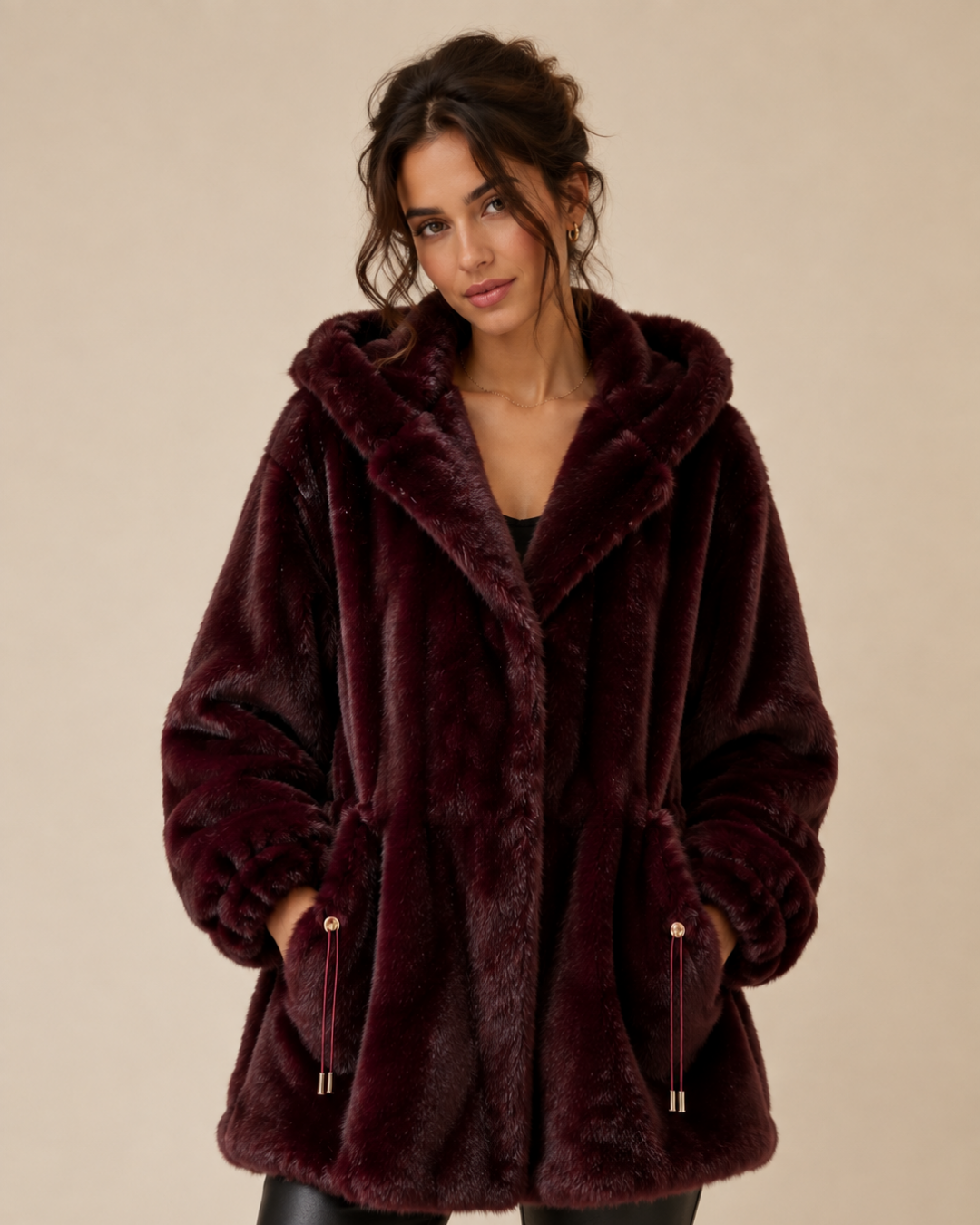 Veste fourrure à capuche