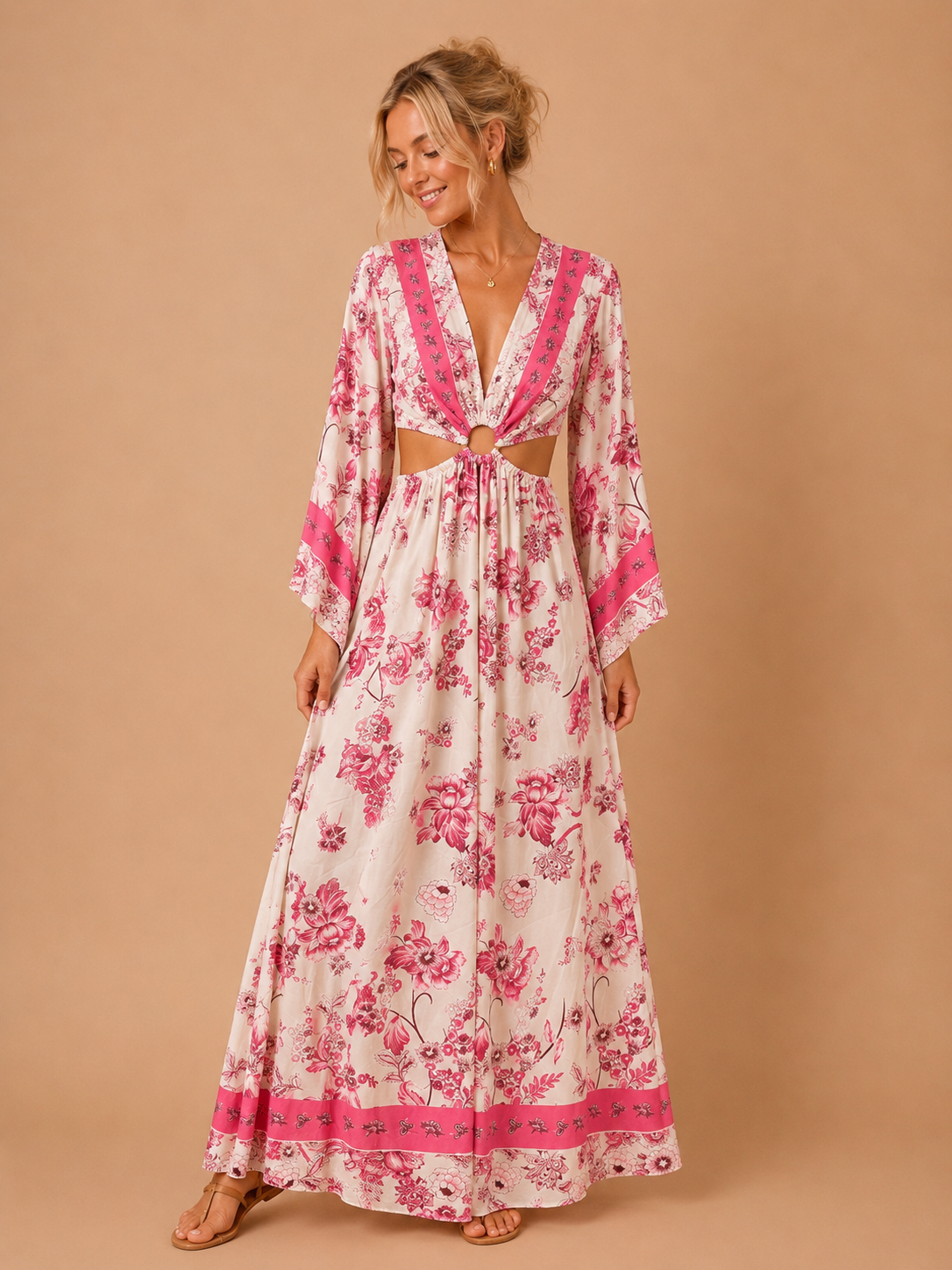 Robe longue ajourée