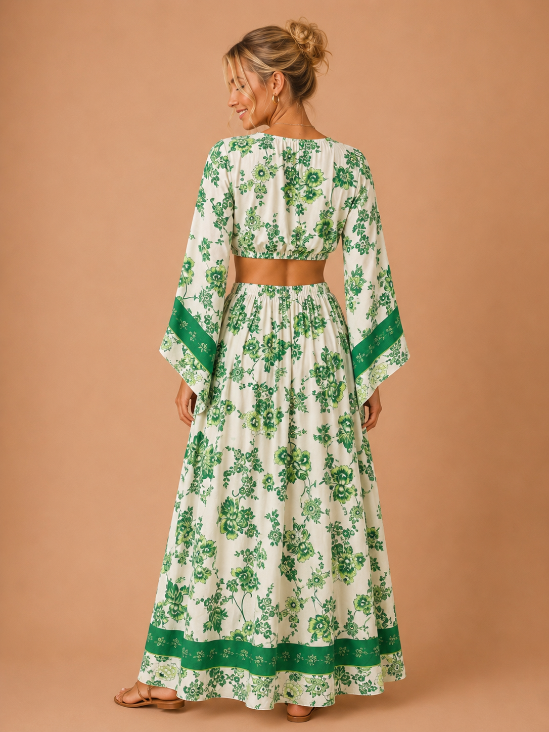 Robe longue ajourée