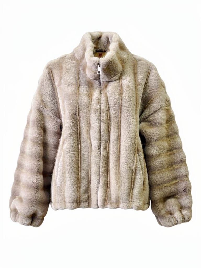 Veste courte en fourrure beige texturée