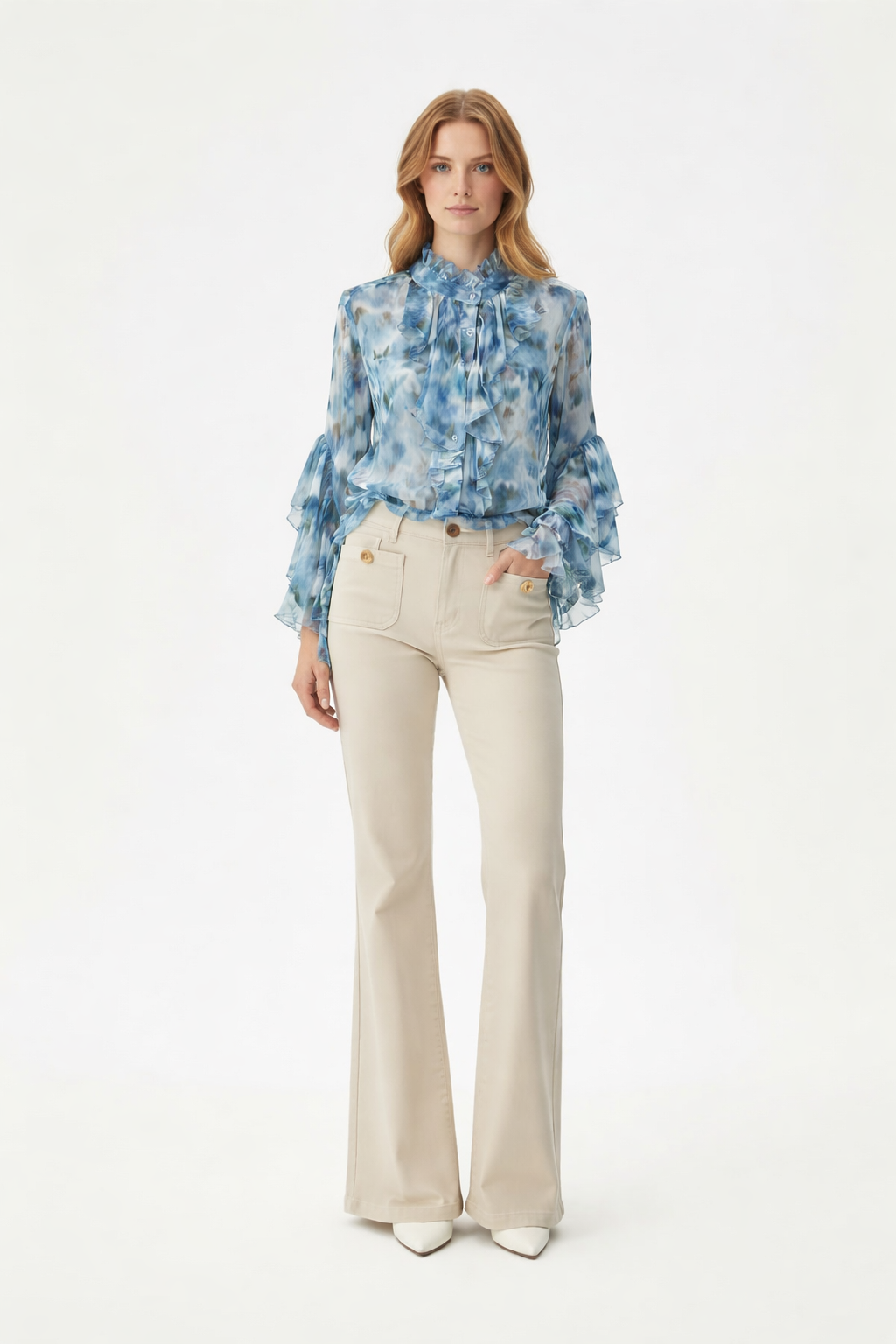 Chemise fleurie à volants bleue